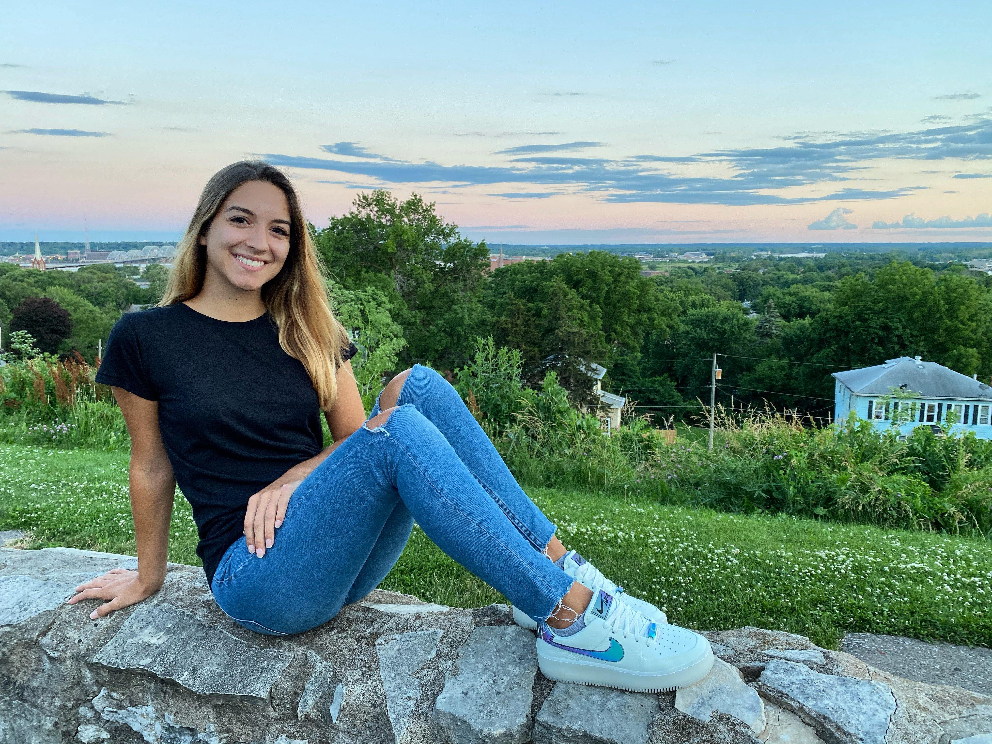 Guest Blog: How Maicie Ramirez Beats Psoriasis in Her Daily Life - Psoriasis Honey